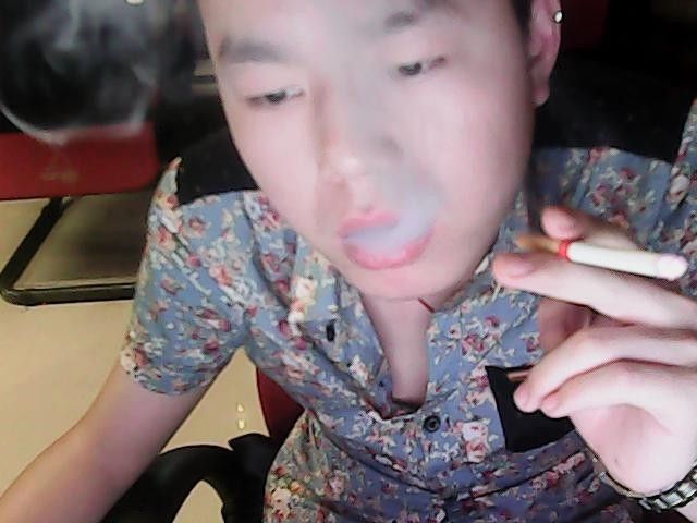 Deiy丶落红痛楚的主播照片