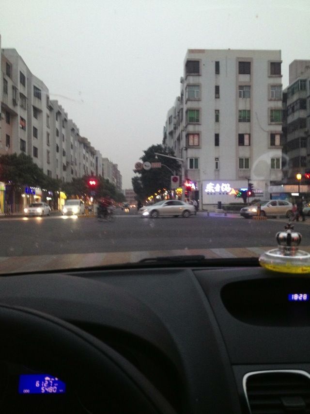 陌离..的主播照片