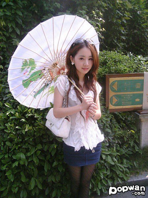 曾經(jīng)最鎂的主播照片
