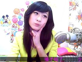 艺校小美主播照片