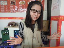 可爱丹儿主播照片