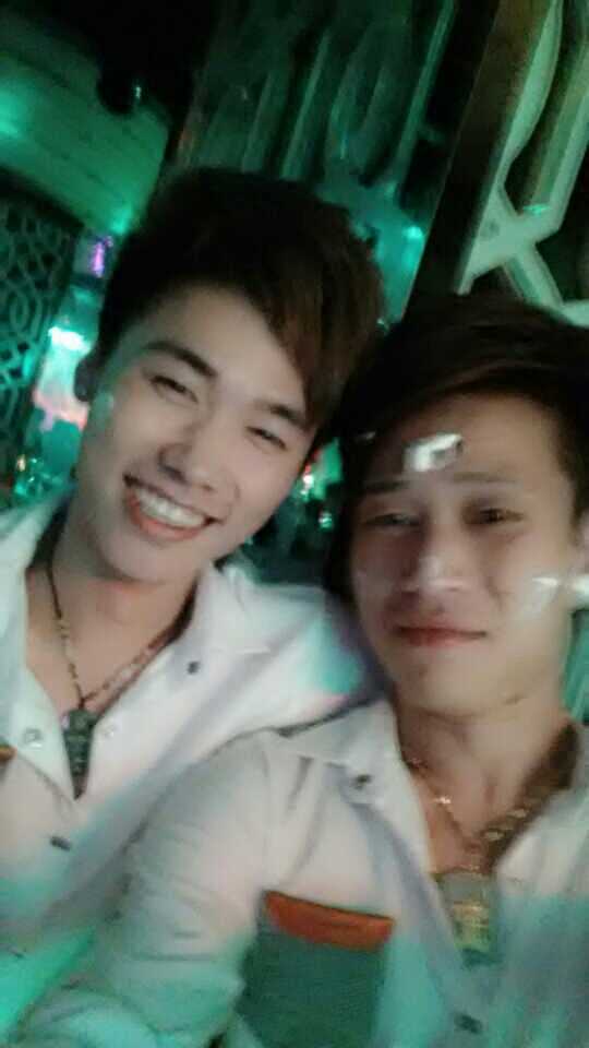年少丶小满满主播照片