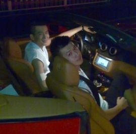 夜带指甲刀主播照片