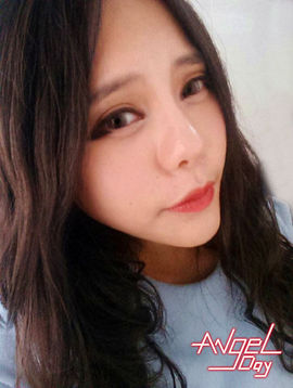 AD-彩儿Angel主播照片