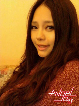 AD-彩儿Angel主播照片