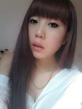 哎哎哎。。。。主播照片
