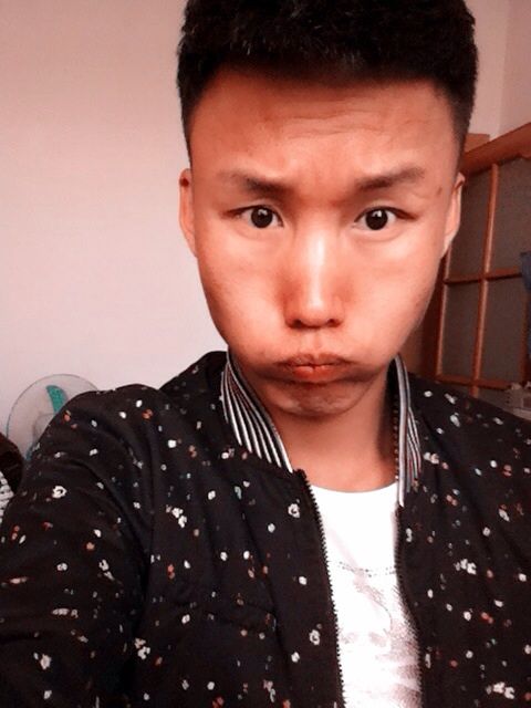 长春、大伟的主播照片