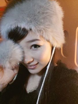 传说中的小梅子主播照片
