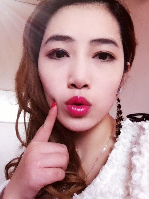 雨霏女王的主播照片