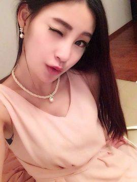 小雪是亲亲狂魔主播照片