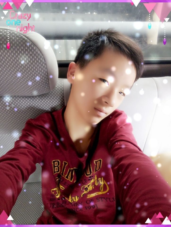 1525363592的主播照片