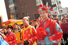 京城中式司仪二师兄主播照片
