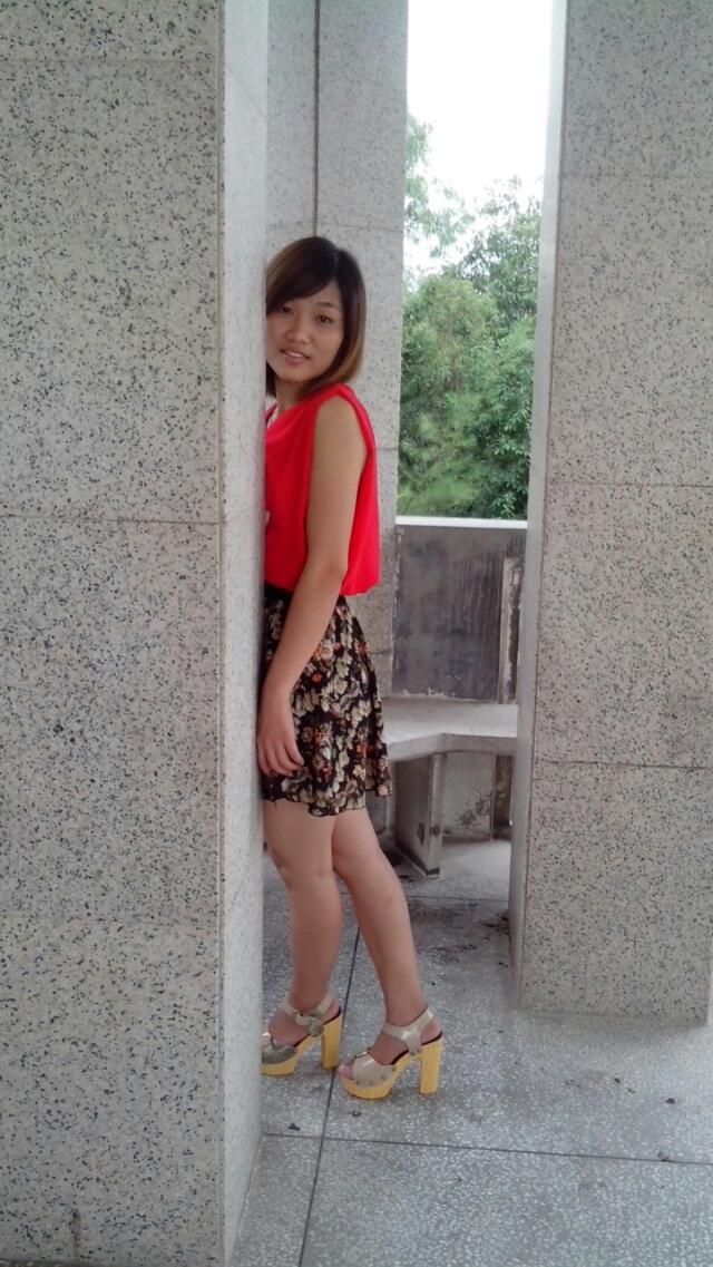 不化妝的女女的主播照片