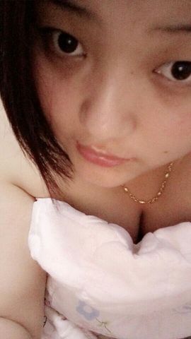木子齐齐主播照片