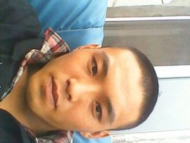 泣血圣王主播照片