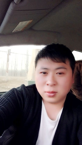 马艳娟主播照片