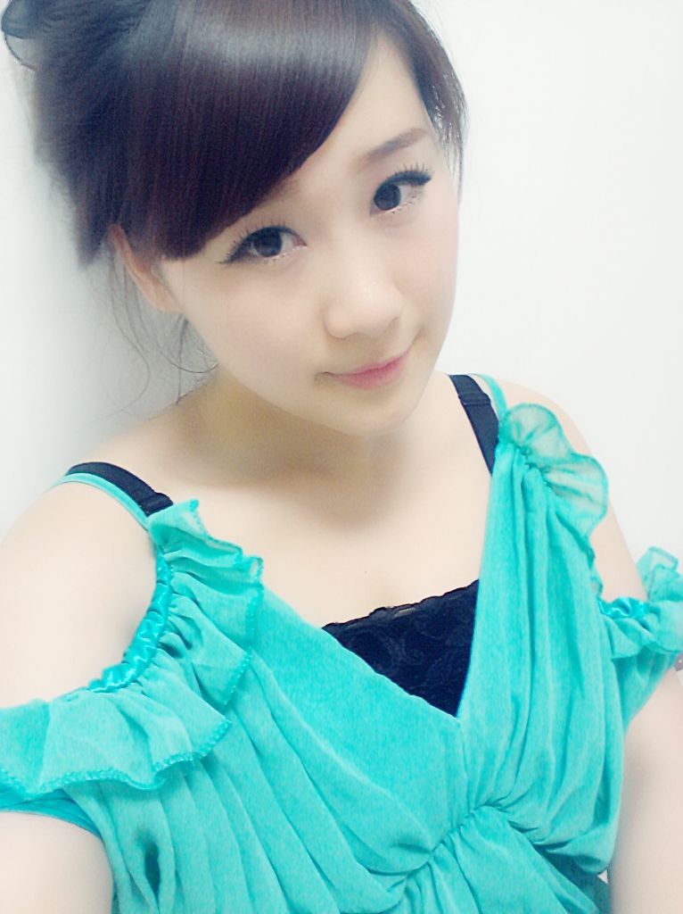 小meme佳成妹妹的主播照片