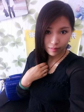 一个人唱情歌q主播照片