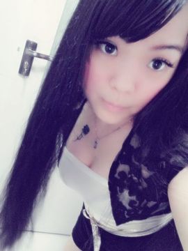 画房间号879898主播照片