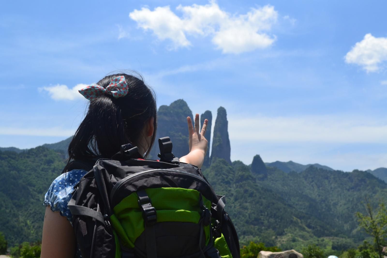 美丽山峰的主播照片