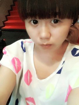 筱艺丶狠拽主播照片