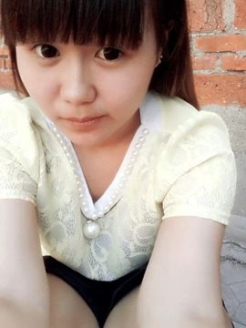 筱艺丶狠拽主播照片