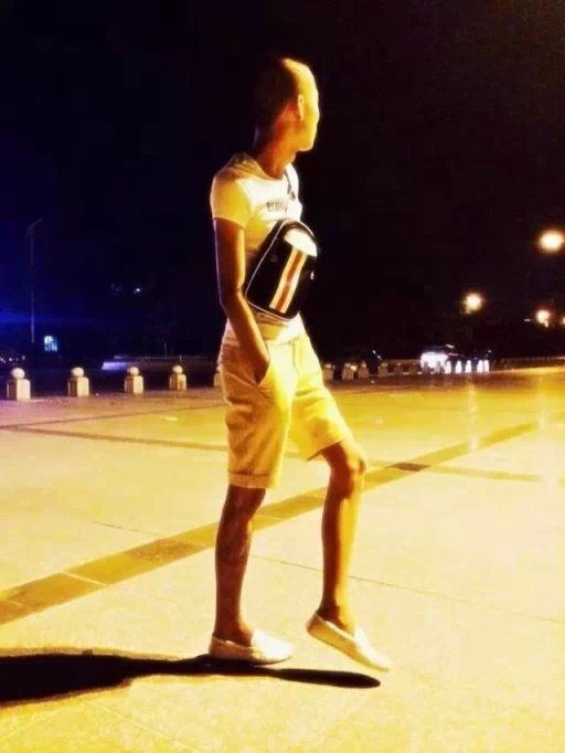 ₯㎕│、唐山大伟的主播照片