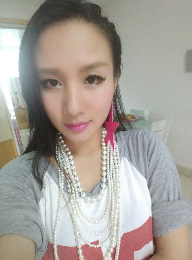 甄妮可可的主播照片