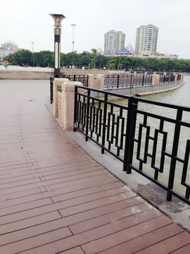 小.陆主播照片