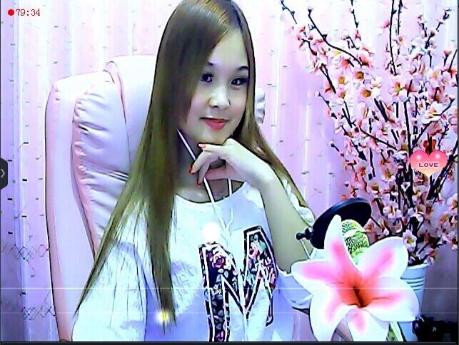 〓A…ling玲❤〓的主播照片