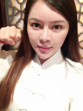 汐儿姐姐主播照片