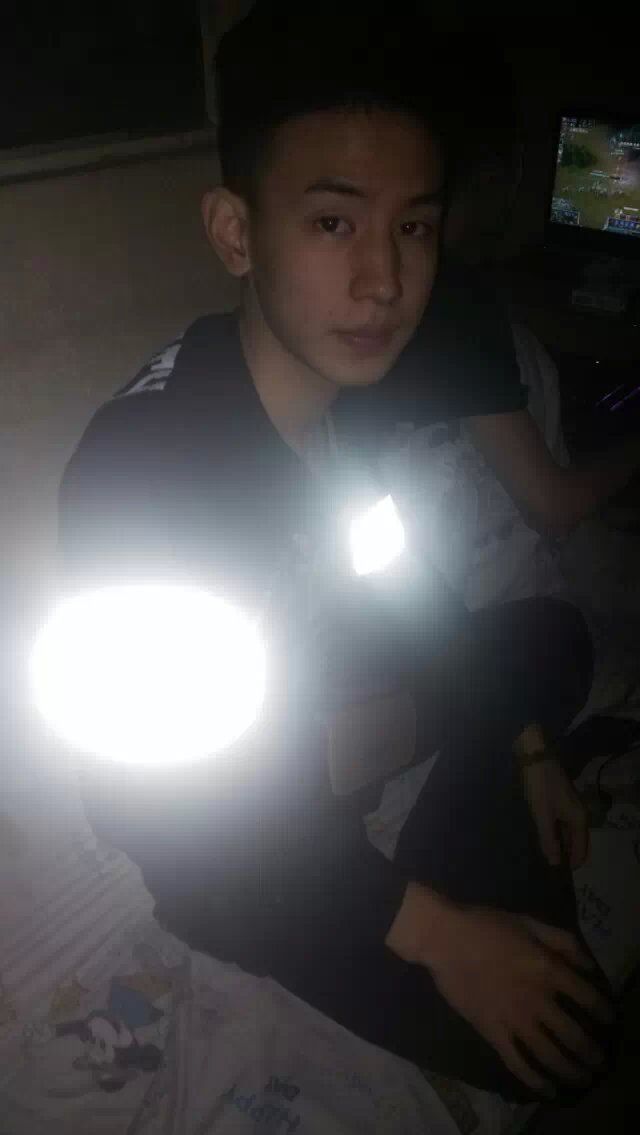 你还是潮丶主播照片
