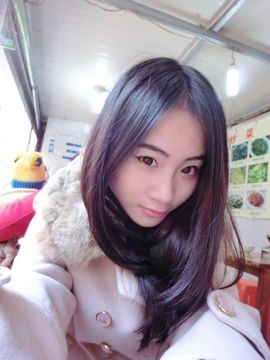 c浅月主播照片