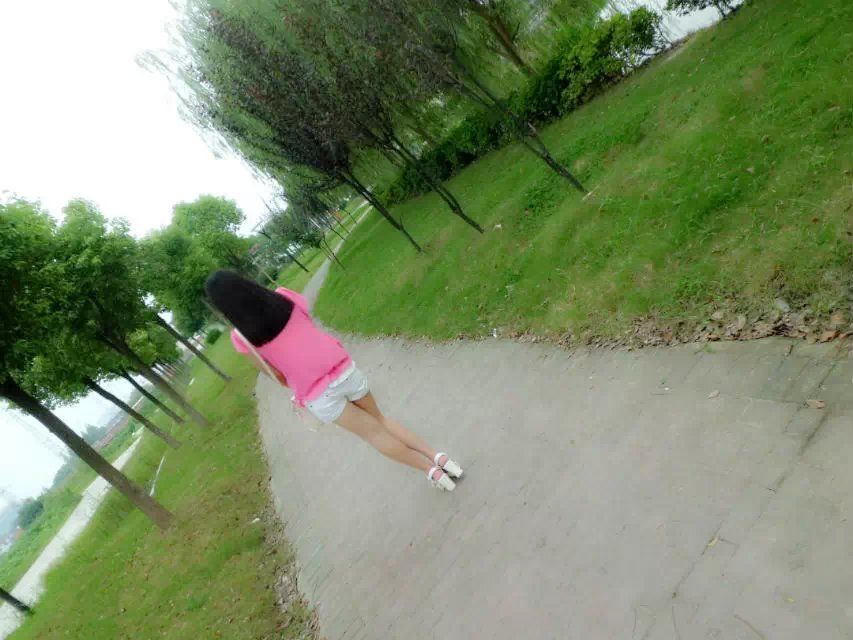 筱、妆的主播照片