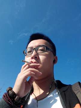 大哥丨曾主播照片