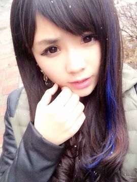 ︶￣檬小依丶➹主播照片
