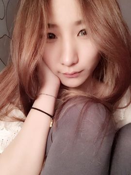 ❤七颜wll主播照片