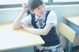TFBOYS小雨主播照片