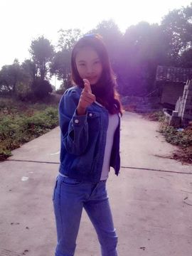 好啊吖主播照片