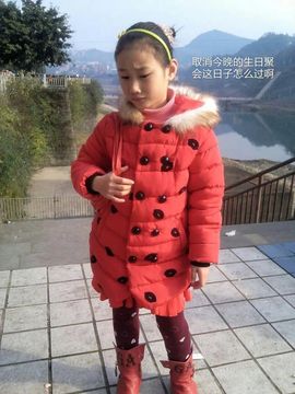 七岁女孩徐可儿主播照片