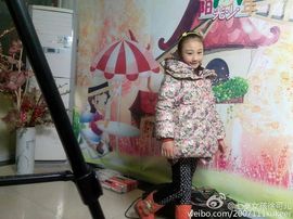 七岁女孩徐可儿主播照片