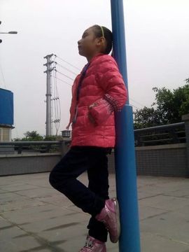 七岁女孩徐可儿主播照片