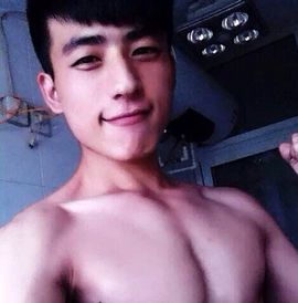 ぃ八分青年。主播照片