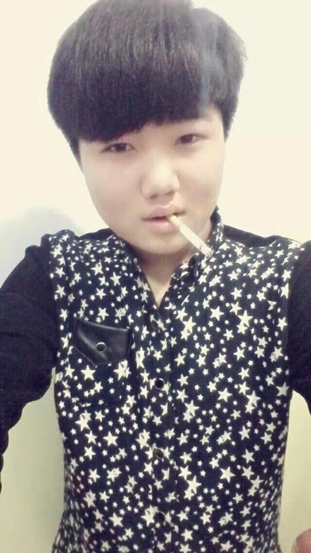 视频主播何总的主播照片