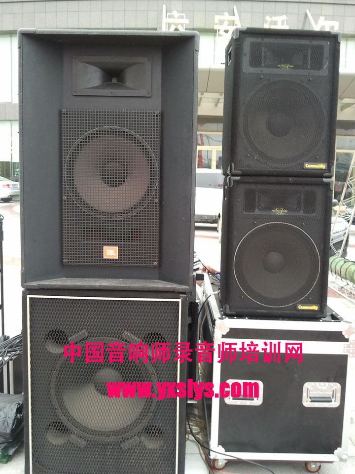 音响师录音师培训的主播照片