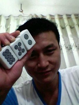 8887爱你一万年主播照片