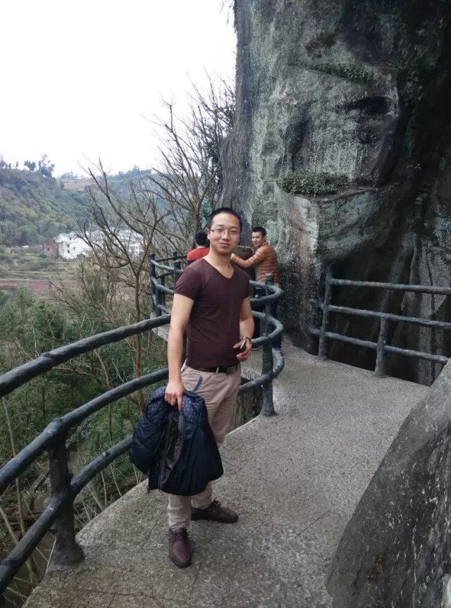 镒铭~的主播照片