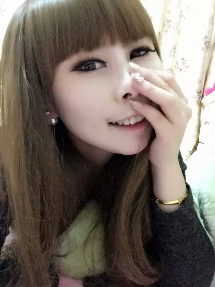 ___夏依依♨️的主播照片