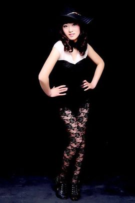 韩乔乔主播照片