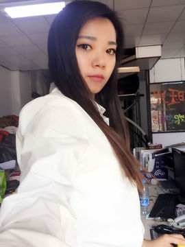 女土匪ヾ锦瑟主播照片